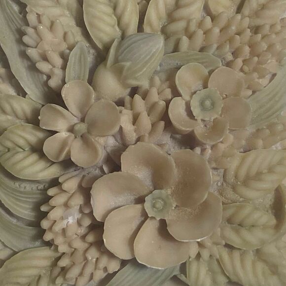 VINTAGE Floral Top Mini Small Trinket Jewelry Pill Box Miniature Carved Lid - Picture 6 of 10